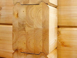 Стоит ли строить деревянную баню из клееного бруса?